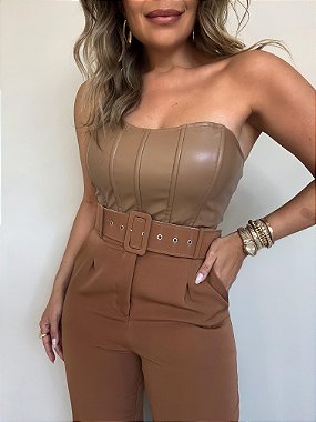 Evolução do Estilo: Do Simples ao Sofisticado com Top Feminino, Top Corselet e Top Preto