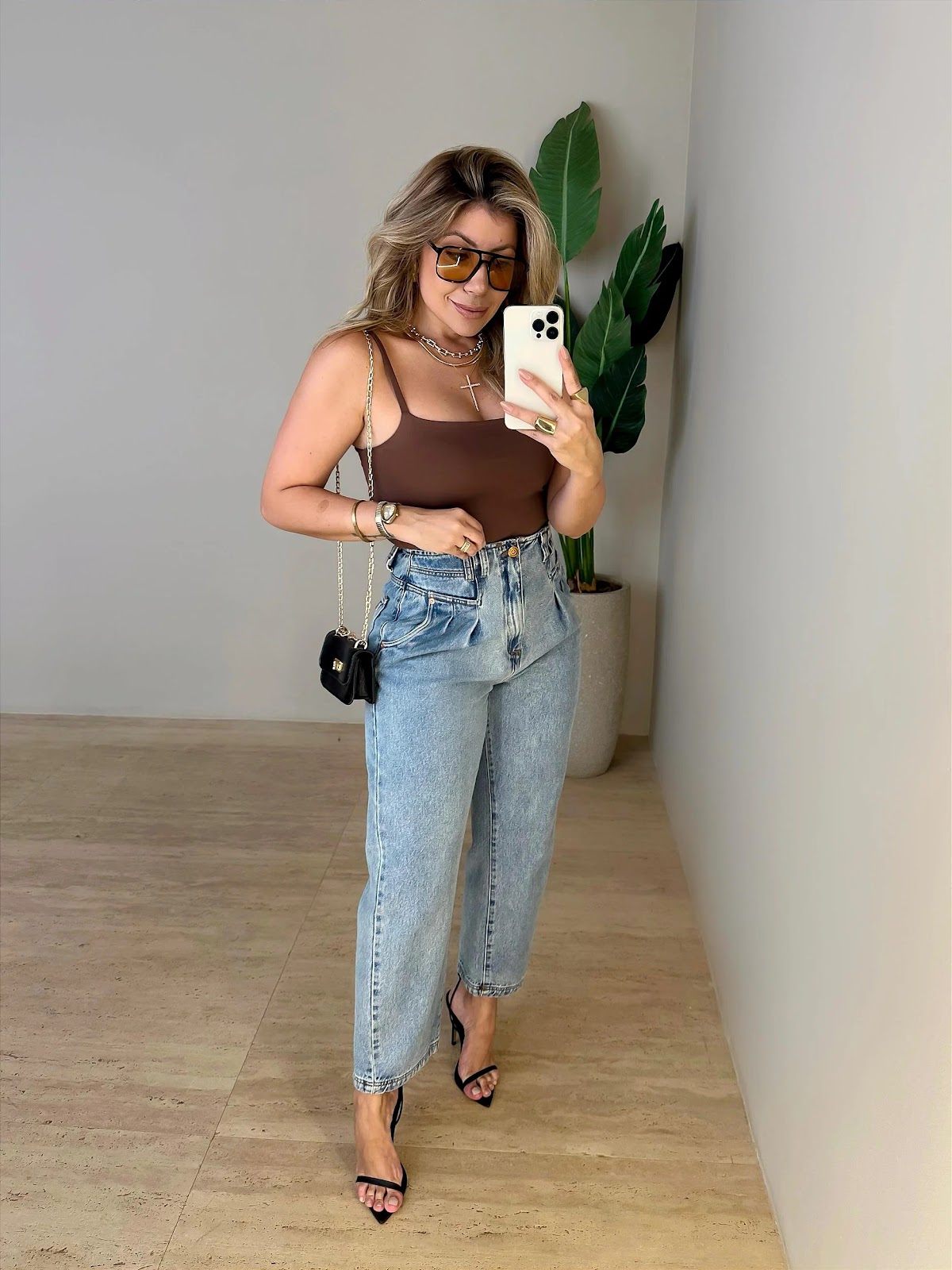 Dicas de Estilo: Como Mesclar Blazer Feminino Xadrez com Calça Jeans Feminina