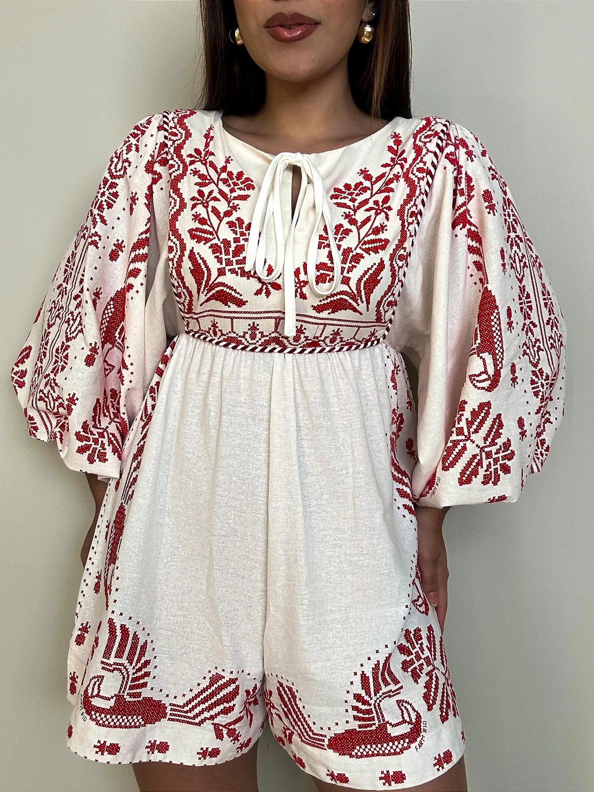 Macacão Estampado Feminino: Como Usar essa Tendência e Ficar Linda