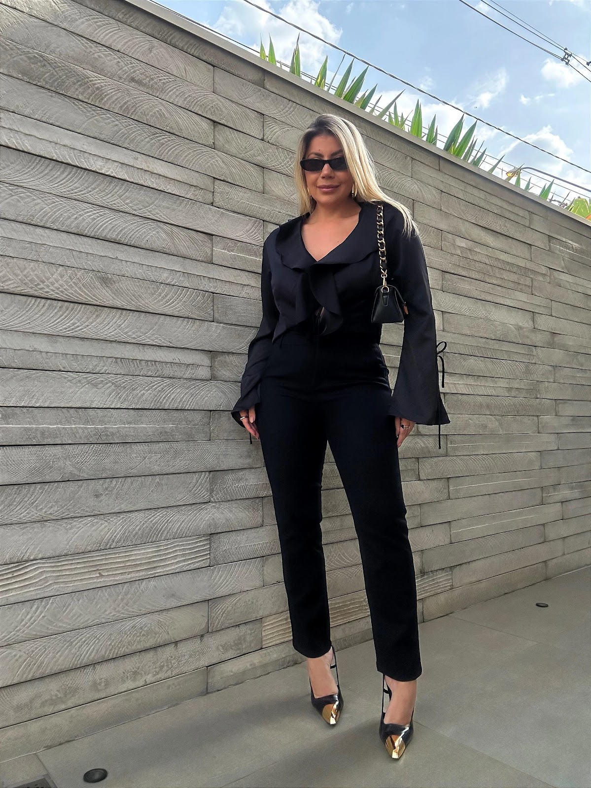 Guia Definitivo para Montar Looks com Calça Jeans Preta Feminina