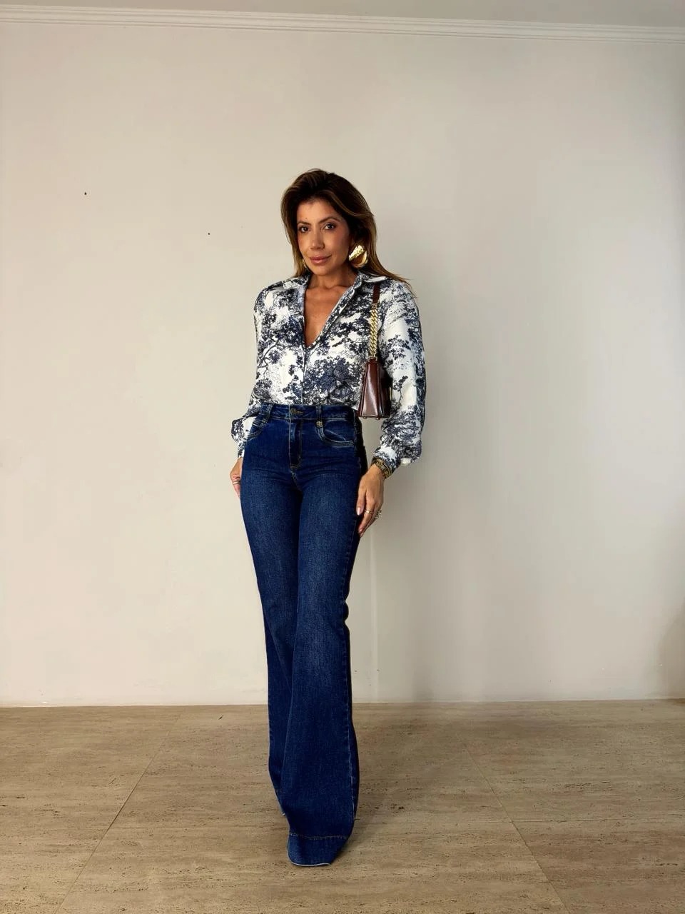 Calças Jeans Femininas: Da Elegância à Boot Cut