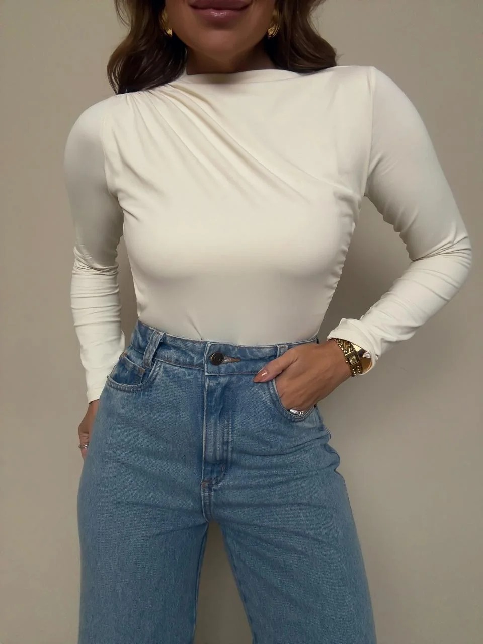 O Conforto e a Moda do Body Feminino Drapeado